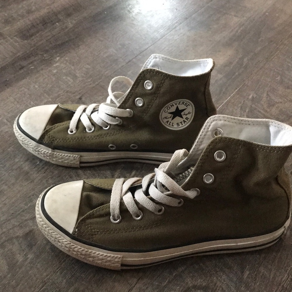 Olive green chuck Taylor converse